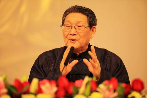 樓宇烈教授演講時照片